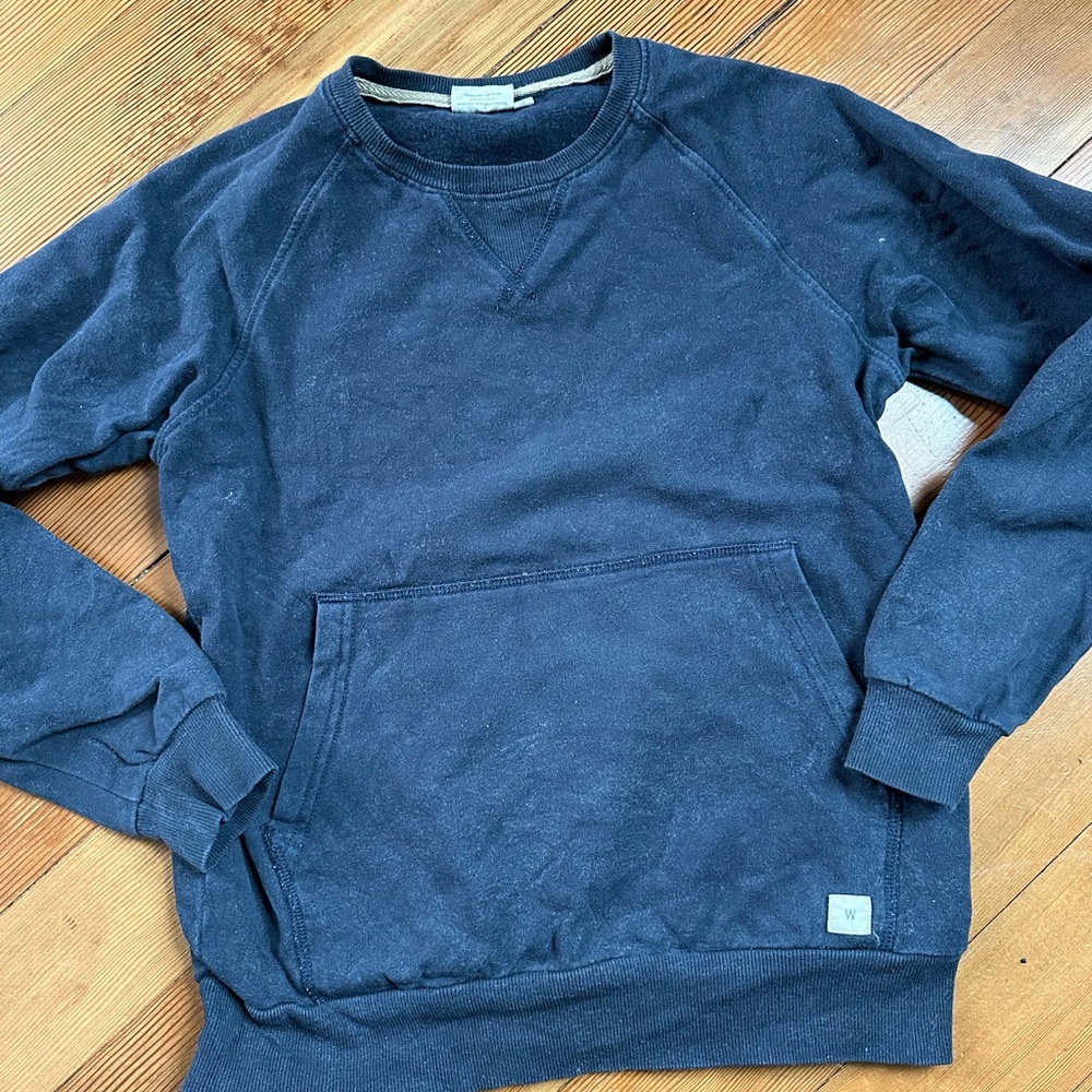 Wheat navy sweatshirt
